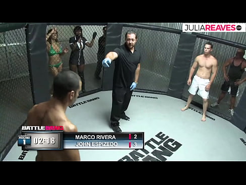 ❤️ Ultimate Fighter fucks tifla numru dritt wara ġlieda fiċ-ċirku Vidjow tas-sess lilna ❌